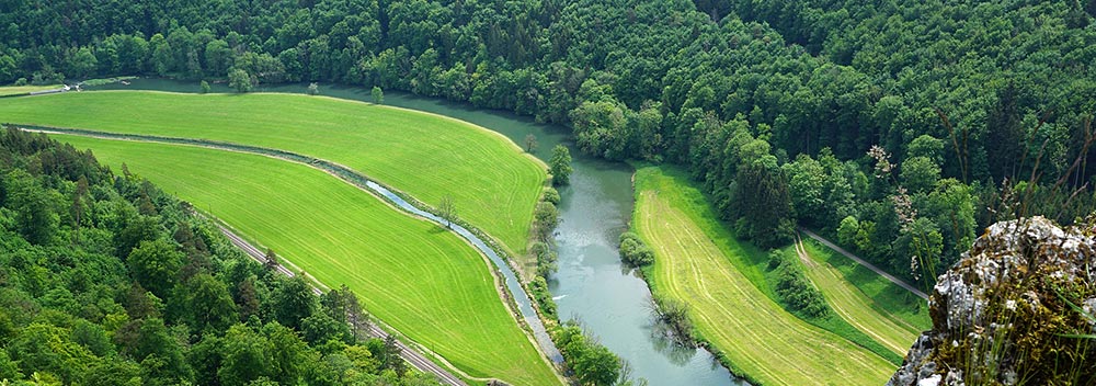 Luftbild einer Flusslandschaft
